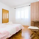 Andjelko By Interhome Apartamento Šilo